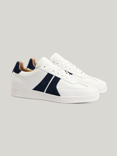 Image sur Sneaker en cuir