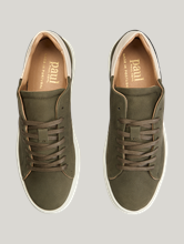 Image sur Sneakers en cuir nubuck