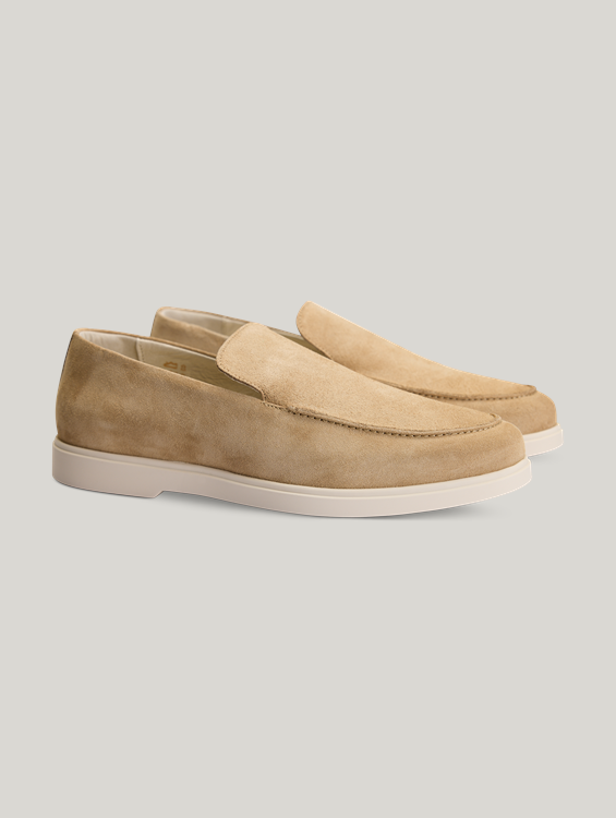 Image sur Loafers en daim