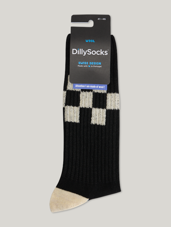 Bild von Socken mit Wolle COZY RETO