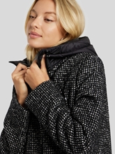 Bild von Mantel mit Kapuze