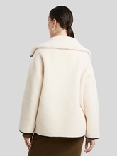 Bild von Jacke im Teddy-Look