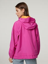 Bild von Regenjacke mit Kapuze
