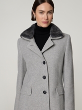 Bild von Mantel mit Wolle