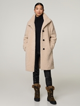 Bild von Mantel im Teddy-Look