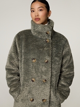 Bild von Mantel im Teddy-Look