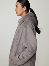 Image sur Manteau en fausse fourrure