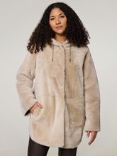 Bild von Reversible Lammfellmantel KIM