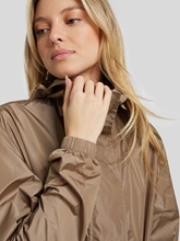 Bild von Mantel mit Kapuze