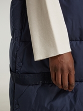 Bild von Steppweste mit Kapuze