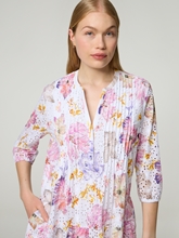 Bild von Minikleid mit Lochstickerei