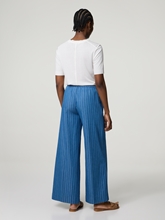 Bild von Hose mit weitem Bein