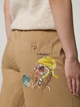 Bild von Hose mit weitem Bein