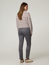 Bild von Hose im Feminine Fit