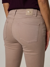 Bild von Jeans im Stretch Fit SHAKIRA