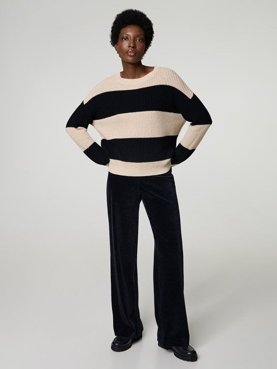 Bild von Hose mit weitem Bein