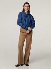 Bild von Hose mit weitem Bein