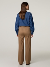 Bild von Hose mit weitem Bein