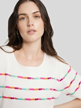 Bild von Shirt mit bunten Streifen