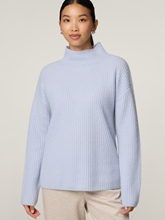 Image sur Pull en maille à col montant