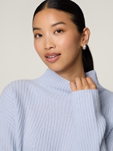 Image sur Pull en maille à col montant