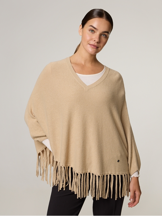 Bild von Poncho mit Fransen