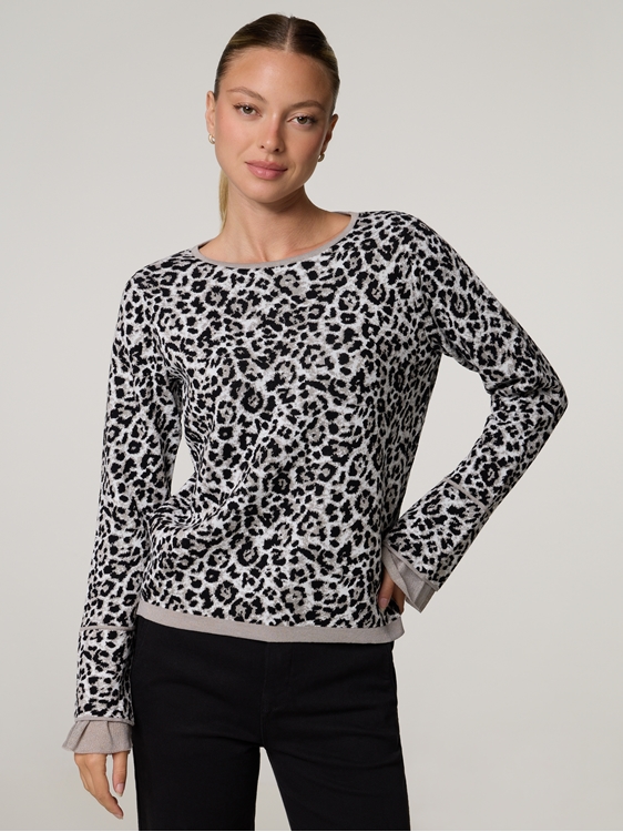 Bild von Pullover im Leo-Print