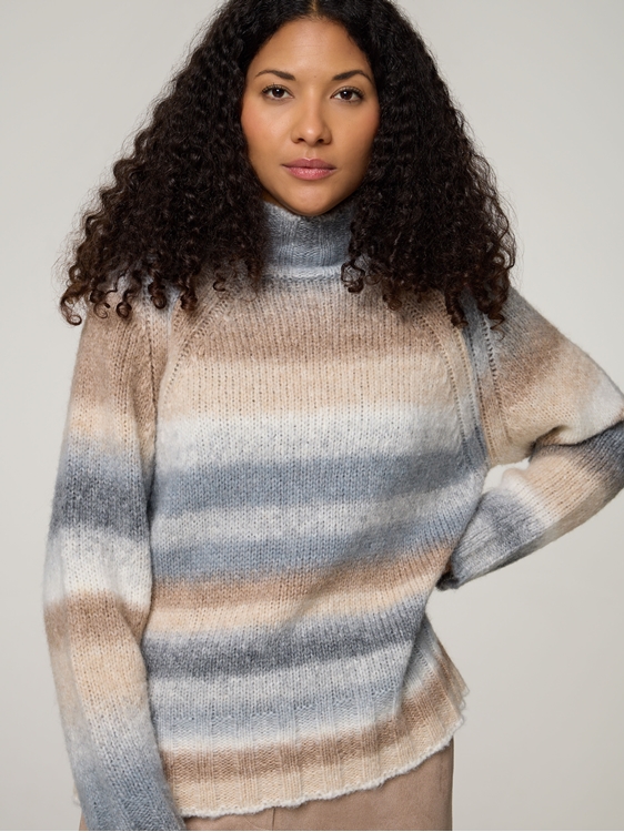 Bild von Stehkragenpullover mit Alpaka