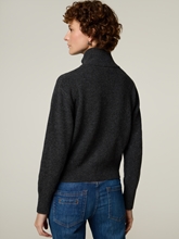 Bild von Strickjacke mit Wolle