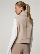 Bild von Reversible Weste aus Kunstfell