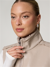 Bild von Reversible Weste aus Kunstfell