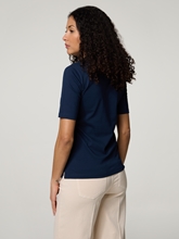 Bild von Poloshirt mit Rüschen