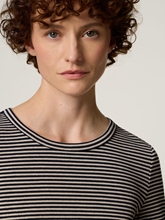 Bild von Shirt mit Streifen