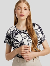 Bild von T-Shirt mit Blumen-Muster