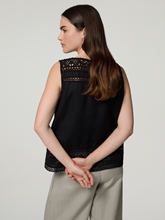 Image sur Top en lin avec broderies