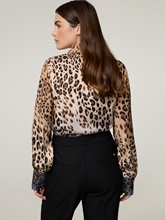 Bild von Bluse mit Leo-Print