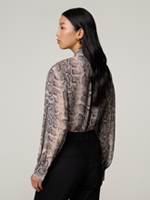 Bild von Schluppenbluse im All-Over Print