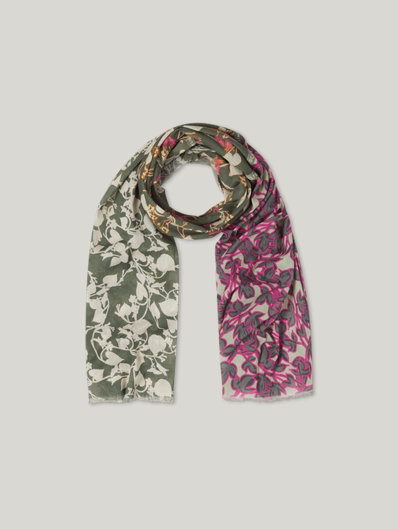 Bild von Schal mit Print & Logo