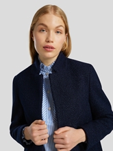 Bild von Mantel in Fell-Optik