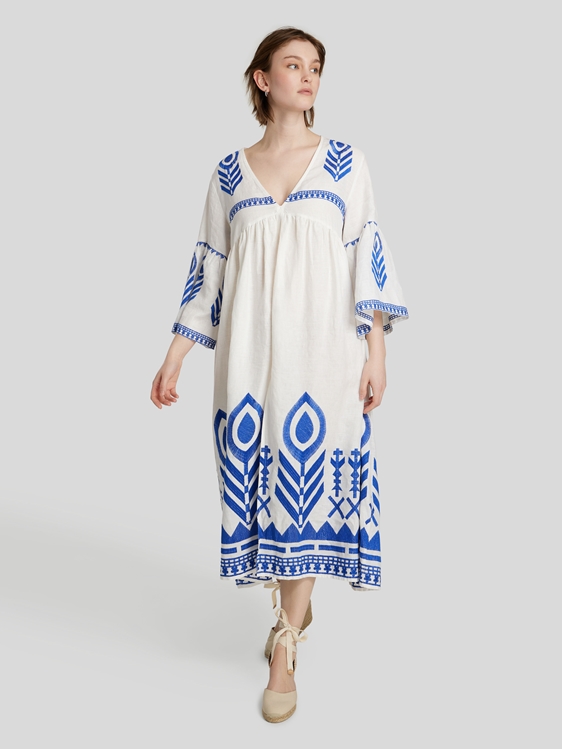 Bild von Tunikakleid mit Stickerei