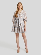 Bild von Kurzes Tunikakleid