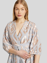 Bild von Kurzes Tunikakleid