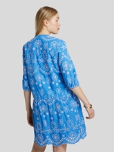 Bild von Kleid mit Lochstickerei