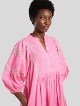 Bild von Minikleid mit Stickerei