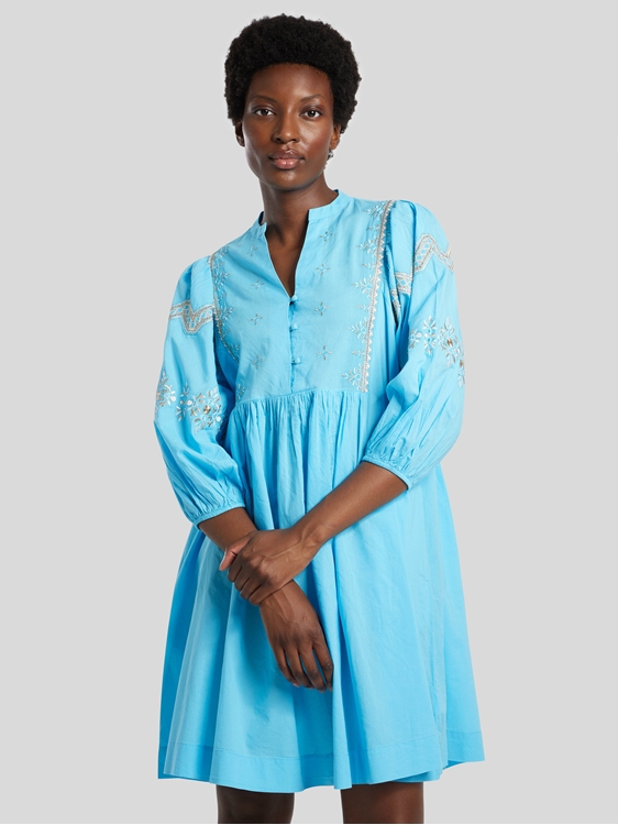 Bild von Minikleid mit Stickerei