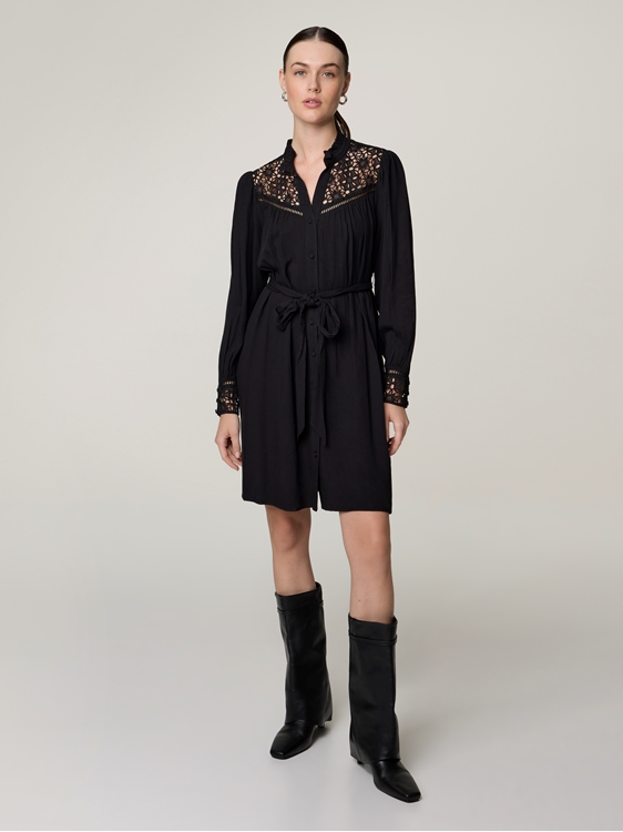 Bild von Minikleid mit Spitzeneinsatz