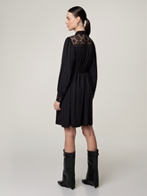 Bild von Minikleid mit Spitzeneinsatz