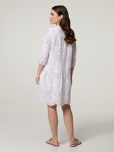 Image sur Mini-robe avec broderie ajourée