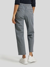 Bild von Jogginghose mit Streifen