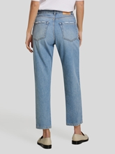 Bild von Jeans im Mom Fit